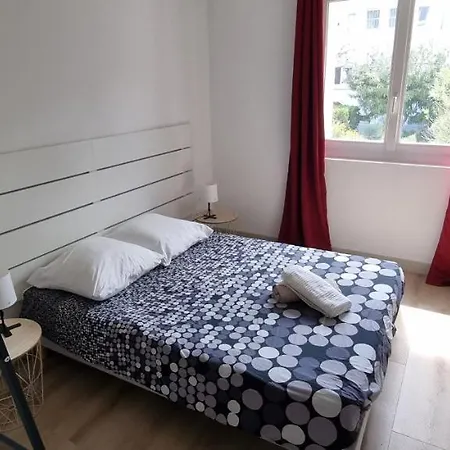 Logement Refait A Neuf - Clim & Parking Prive Montpellier Exterior photo