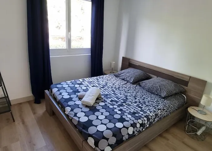 Logement Refait A Neuf - Clim & Parking Prive