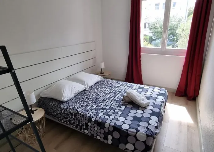 Logement Refait A Neuf - Clim & Parking Prive